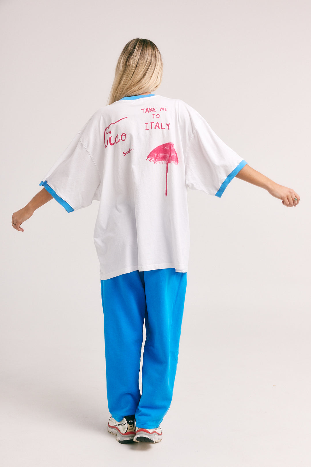 THE VERY OVERSIZED FEED ME PASTA TEE  - WHITE