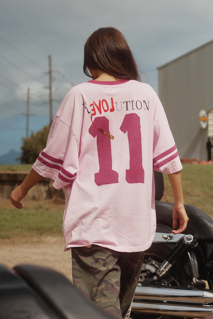 THE VERY OVERSIZED LOVE REVOLUTION TEE - PINK