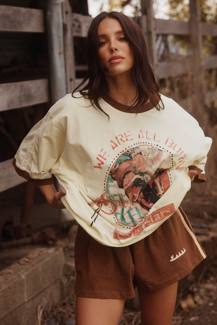 THE VERY OVERSIZED SUPERSTARS TEE - LEMON/ BROWN