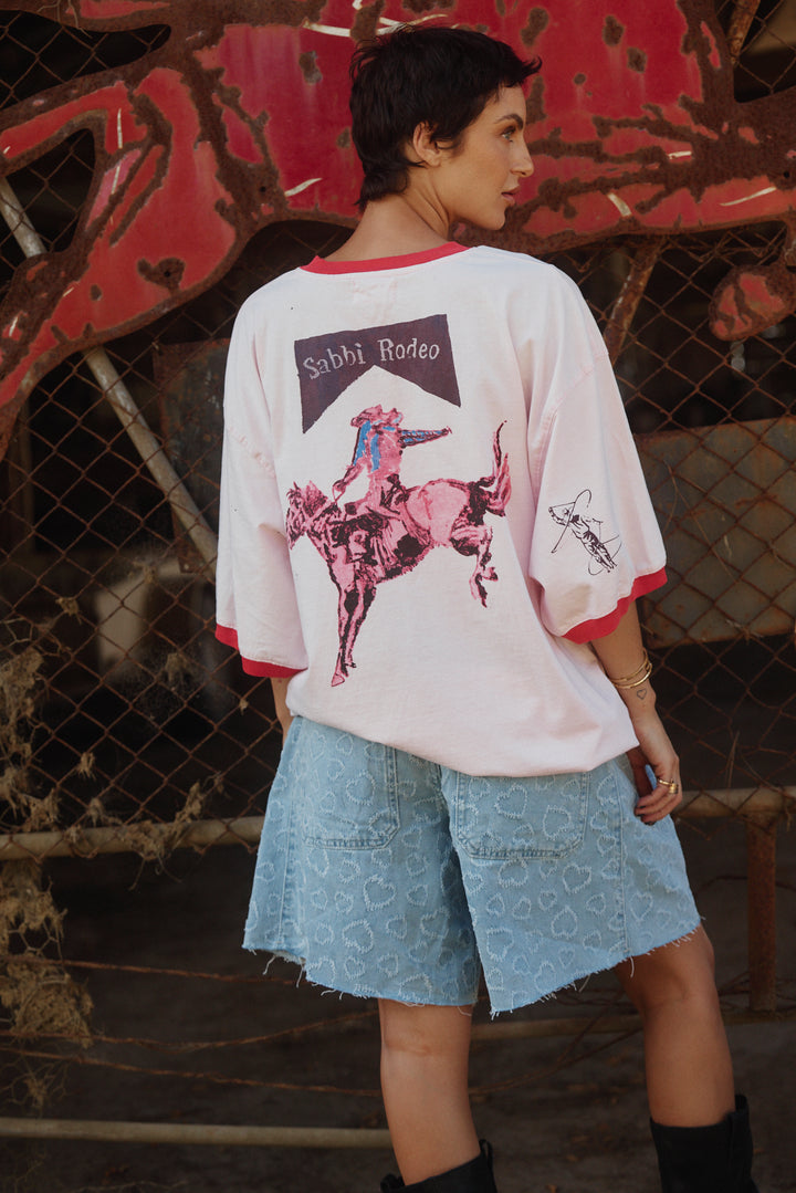 THE VERY OVERSIZED CHAMPAGNE COWGIRL TEE - PINK