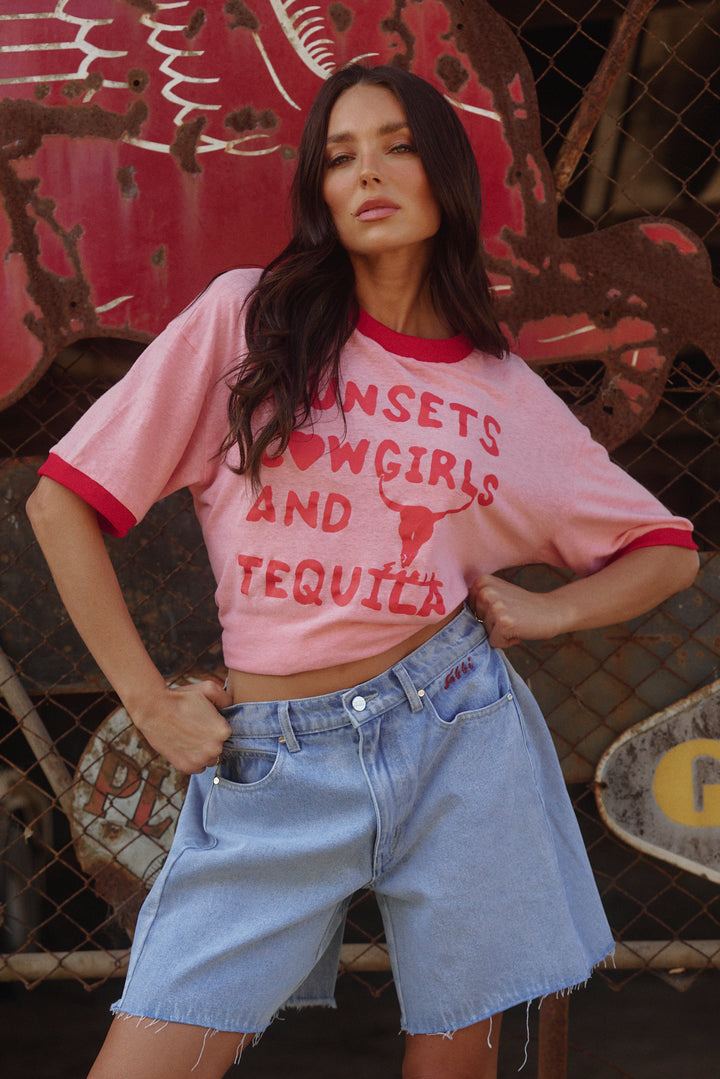 THE SUNSETS + COWGIRLS TEE - PINK