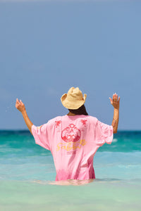 THE VERY OVERSIZED MERMAIDS ARE REAL TEE - PINK