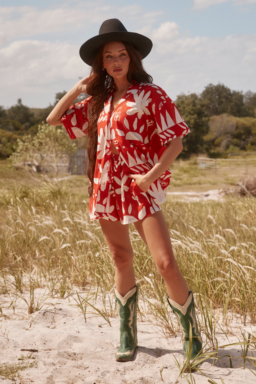 THE PATRON SHIRT - RED LINEN