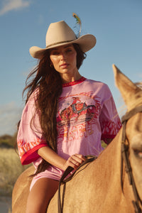 THE VERY OVERSIZED FLAMING COWBOY TEE  - SKY
