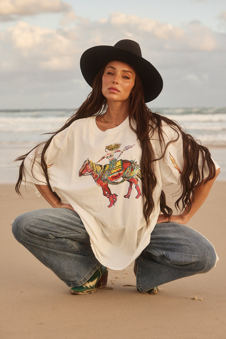 THE VERY OVERSIZED WORDS HAVE POWER TEE - MARSHMELLOW