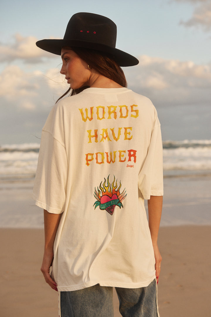 THE VERY OVERSIZED WORDS HAVE POWER TEE - MARSHMELLOW