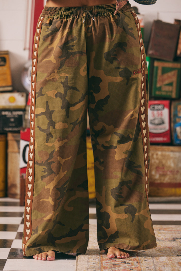 THE CANVAS HEART PANTS - CAMO