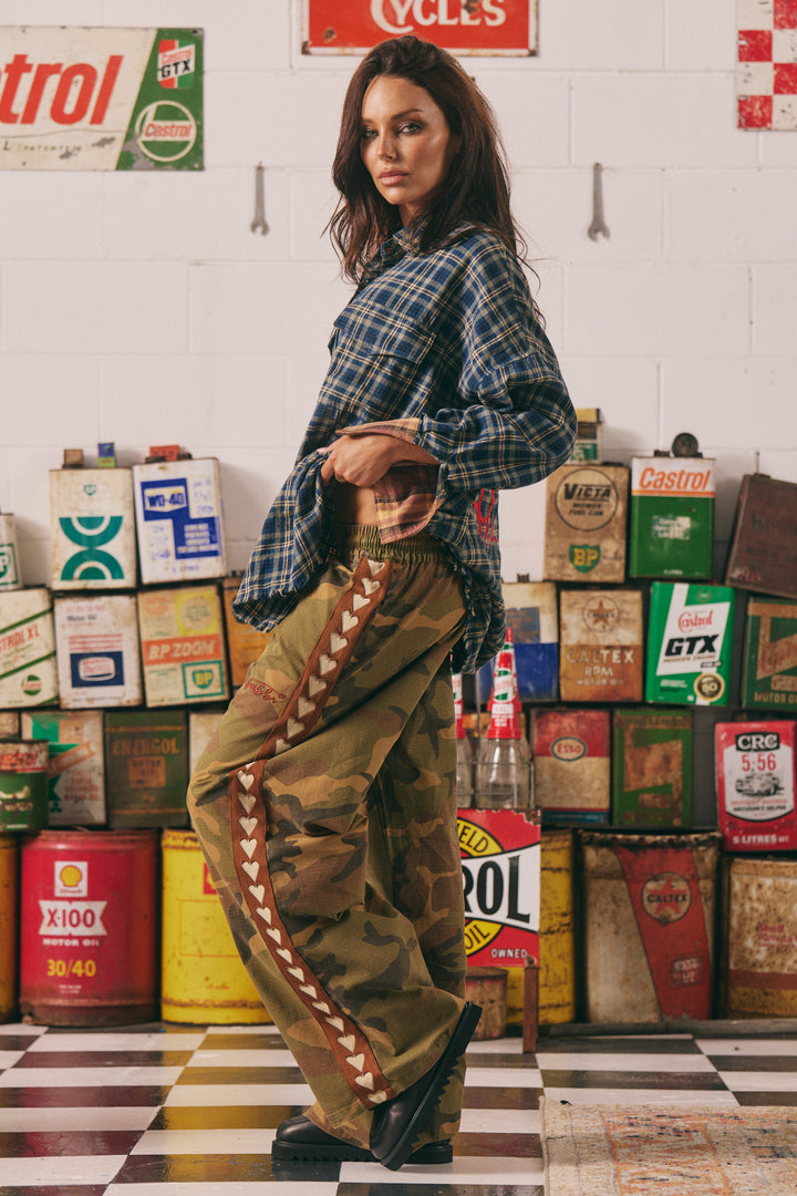 THE CANVAS HEART PANTS - CAMO