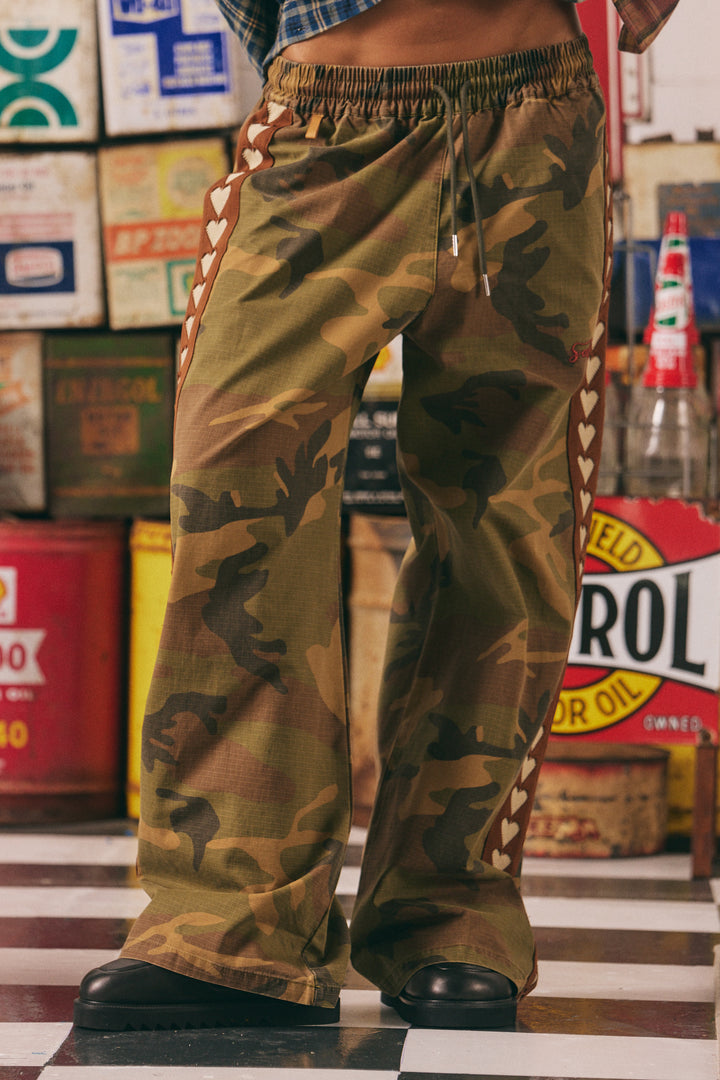 THE CANVAS HEART PANTS - CAMO