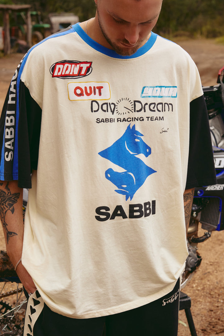 THE VERY OVERSIZED DON'T QUIT YOUR DAY DREAM TEE - CREAM