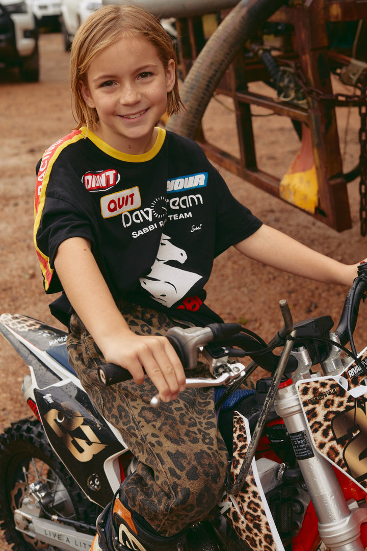 THE KID'S DON'T QUIT YOUR DAY DREAM TEE -  BLACK