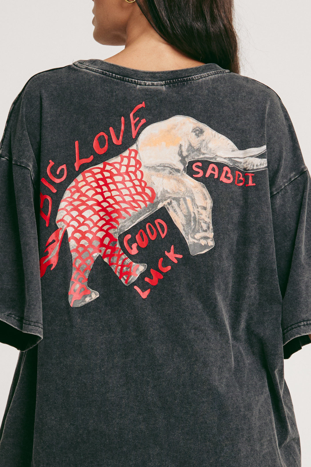 ELEPHANT SAFARI TEE - BLACK