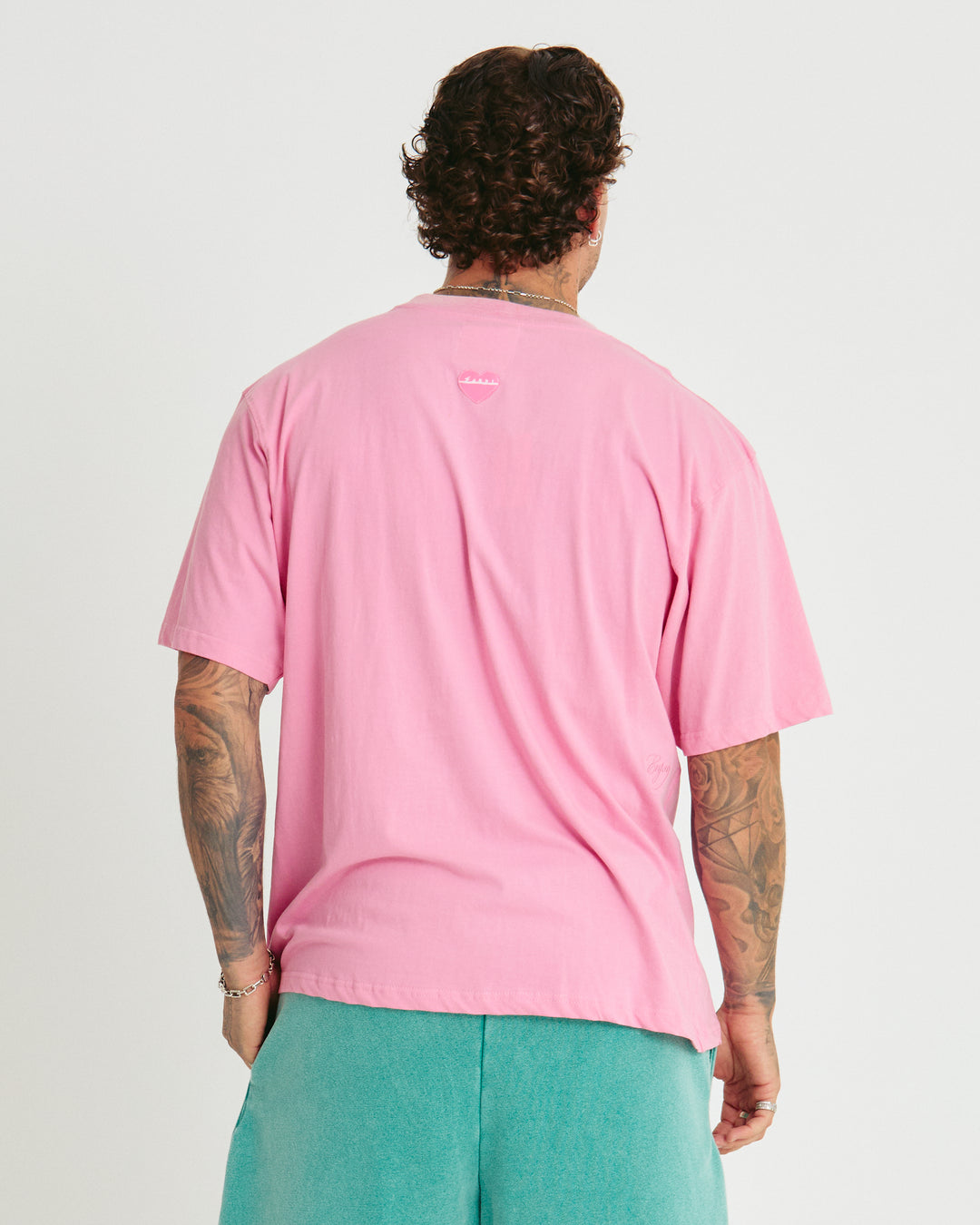THE VERY OVERSIZED BASIC TEE - BRIGHT PINK