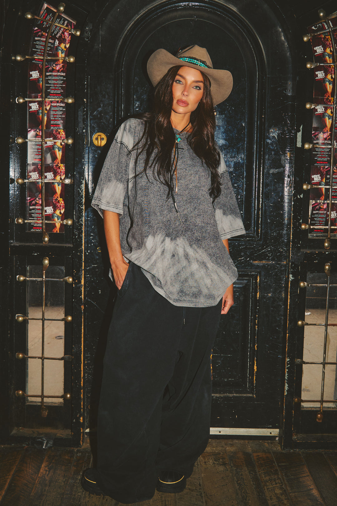 THE BLEACHED BACKLESS TEE