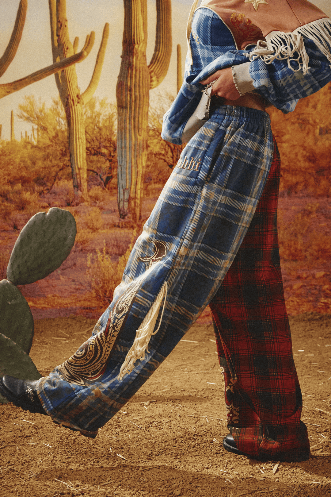 THE CHAPPY HOUR WIDE LEG TRACKPANTS