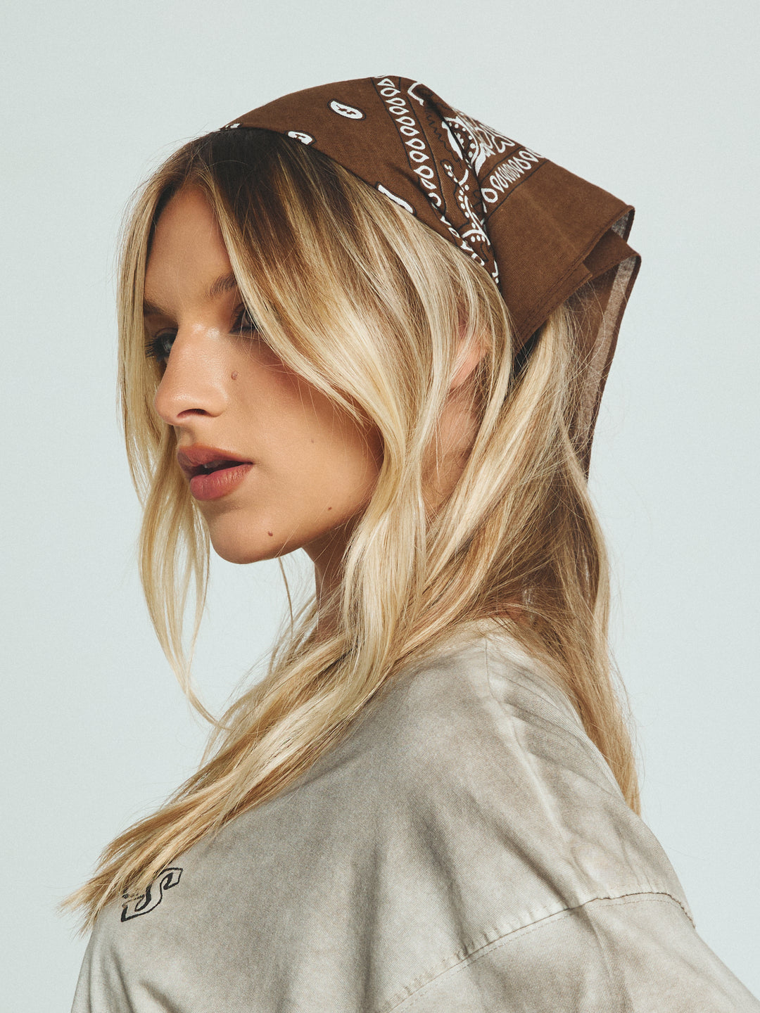 HEAD HUG BANDANA - CHOCOLATE