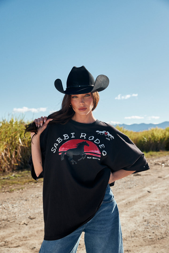 THE VERY OVERSIZED I LOVE COUNTRY MUSIC TEE - BLACK