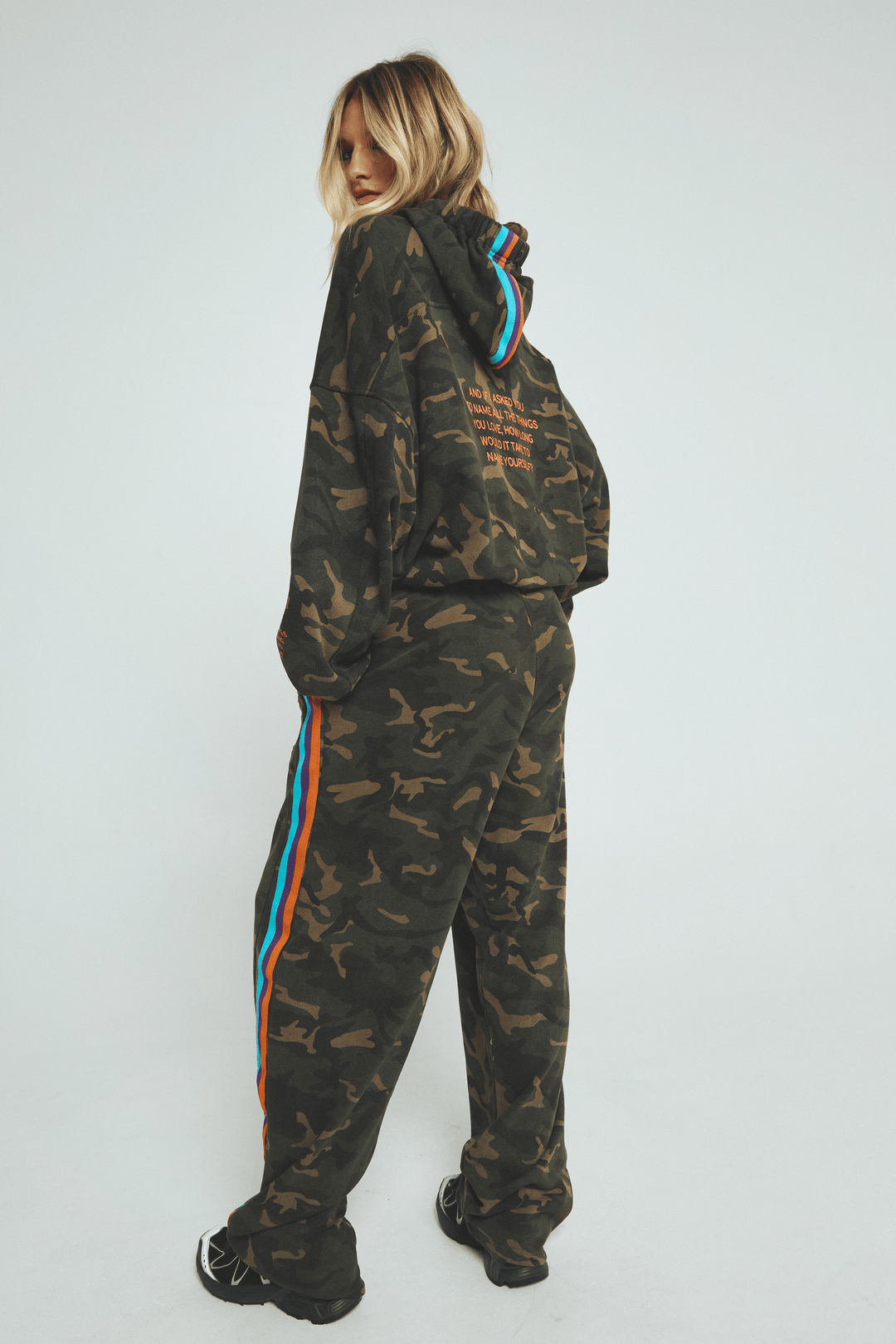THE NAME YOURSELF SWEAT PANTS