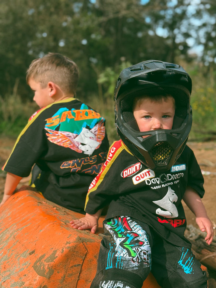 THE KID'S DON'T QUIT YOUR DAY DREAM TEE -  BLACK