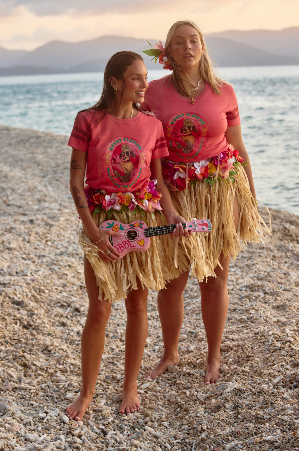 THE BEYOUTIFUL VERY FITTED TEE - CORAL