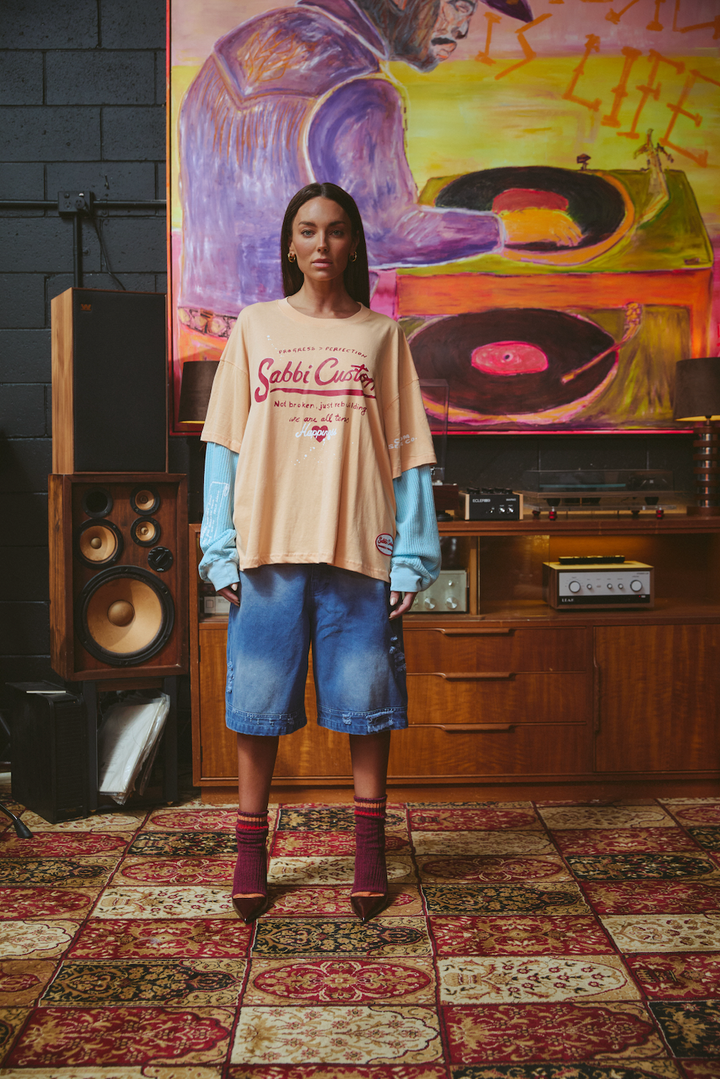 THE LONG SLEEVE SABBI CUSTOM TEE - APRICOT