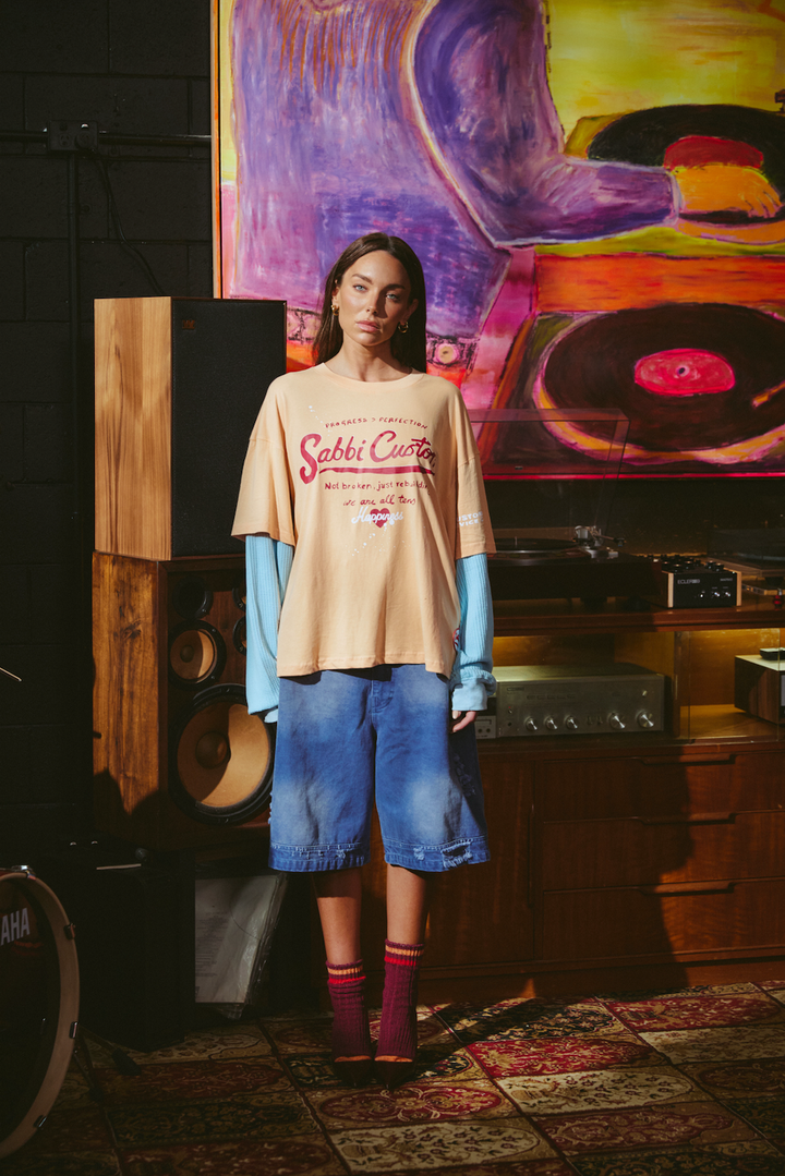THE LONG SLEEVE SABBI CUSTOM TEE - APRICOT