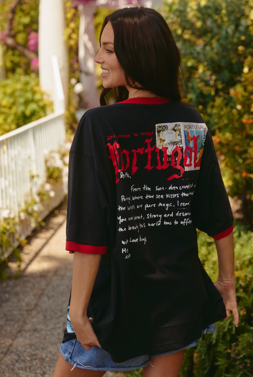 THE VERY OVERSIZED LOVE NOTES TEE -  PORTUGAL - BLACK