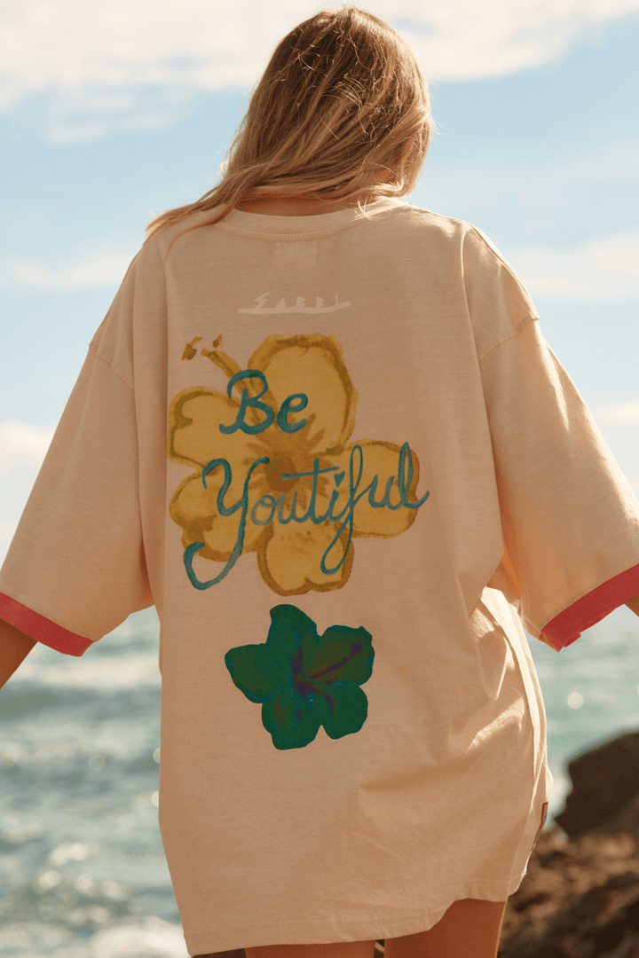 THE SEAS THE DAY HOTEL TEE - SAND