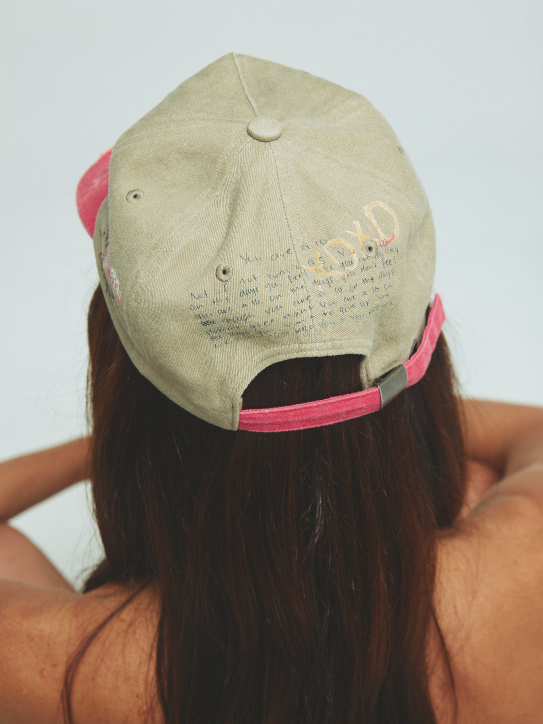 THE AURA CHIP CAP