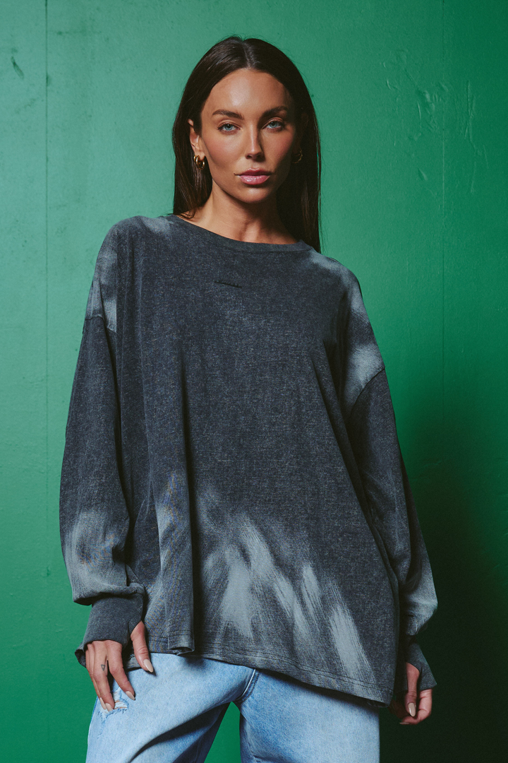 THE BABY GOT BACK LONG SLEEVE TEE - CHARCOAL