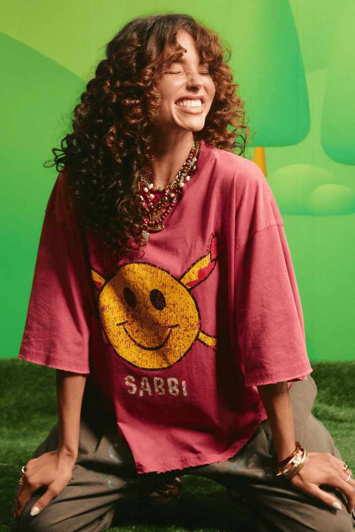 THE GUY SMILEY TEE