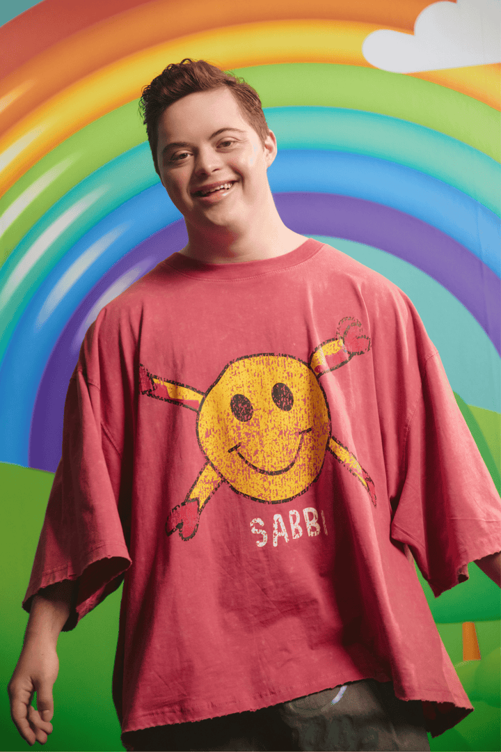 THE GUY SMILEY TEE