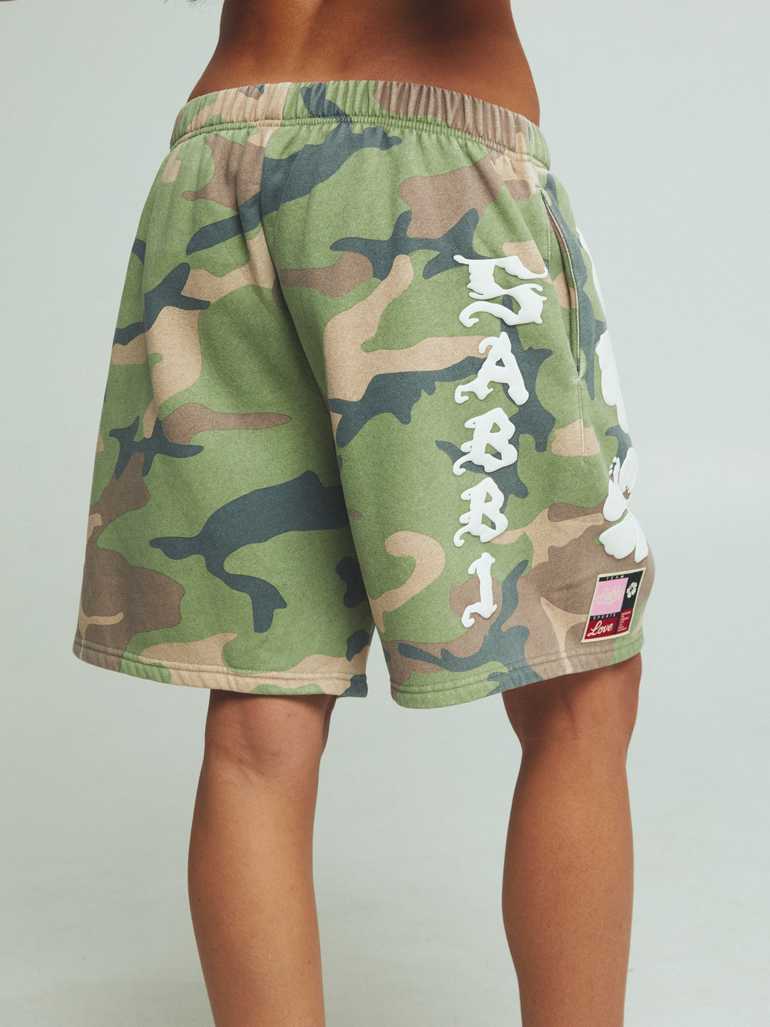 THE HAPPY HIBISCUS SHORTS - CAMO