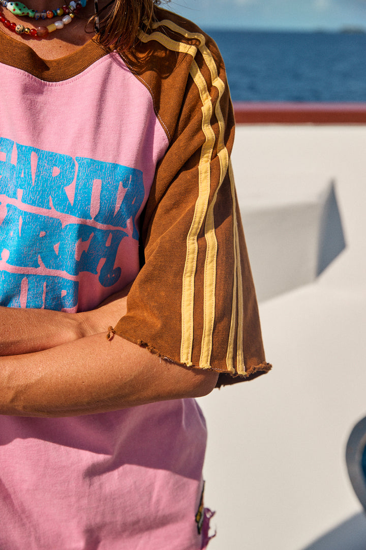 THE MARGIE RESEARCH GROUP TEE - PINK