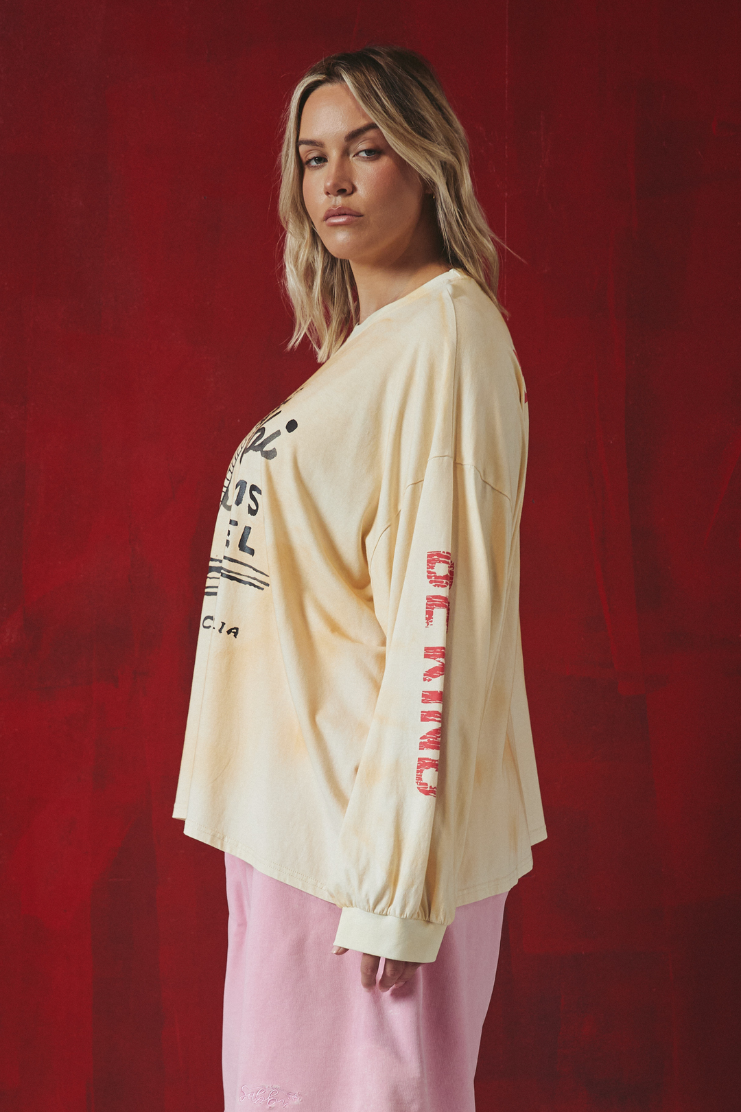 THE PALMS HOTEL LONG SLEEVE TEE - PASTEL PEACH