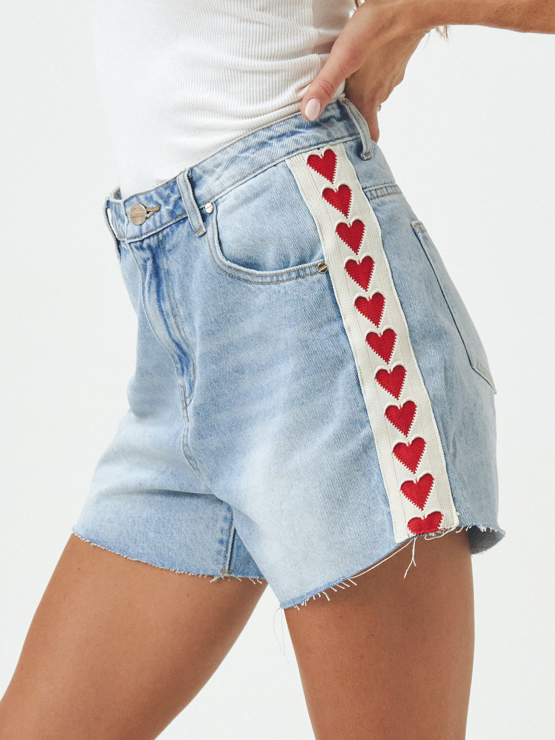 THE RAVING HEARTS DENIM SHORTS - WHITE/RED