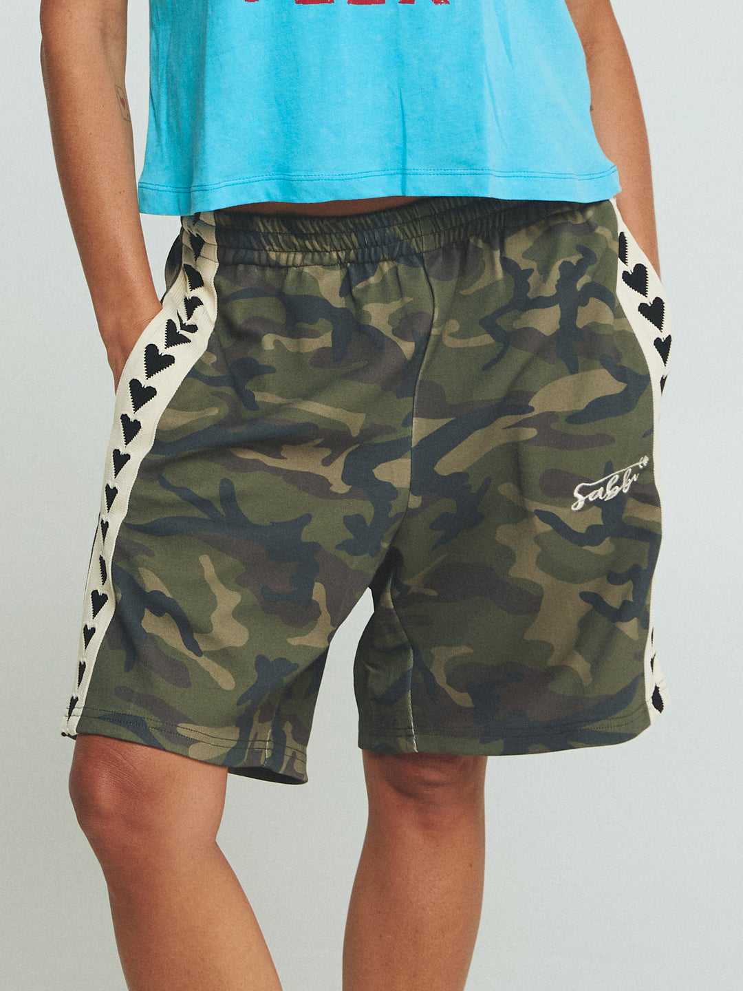THE RAVING HEARTS SHORTS - CAMO