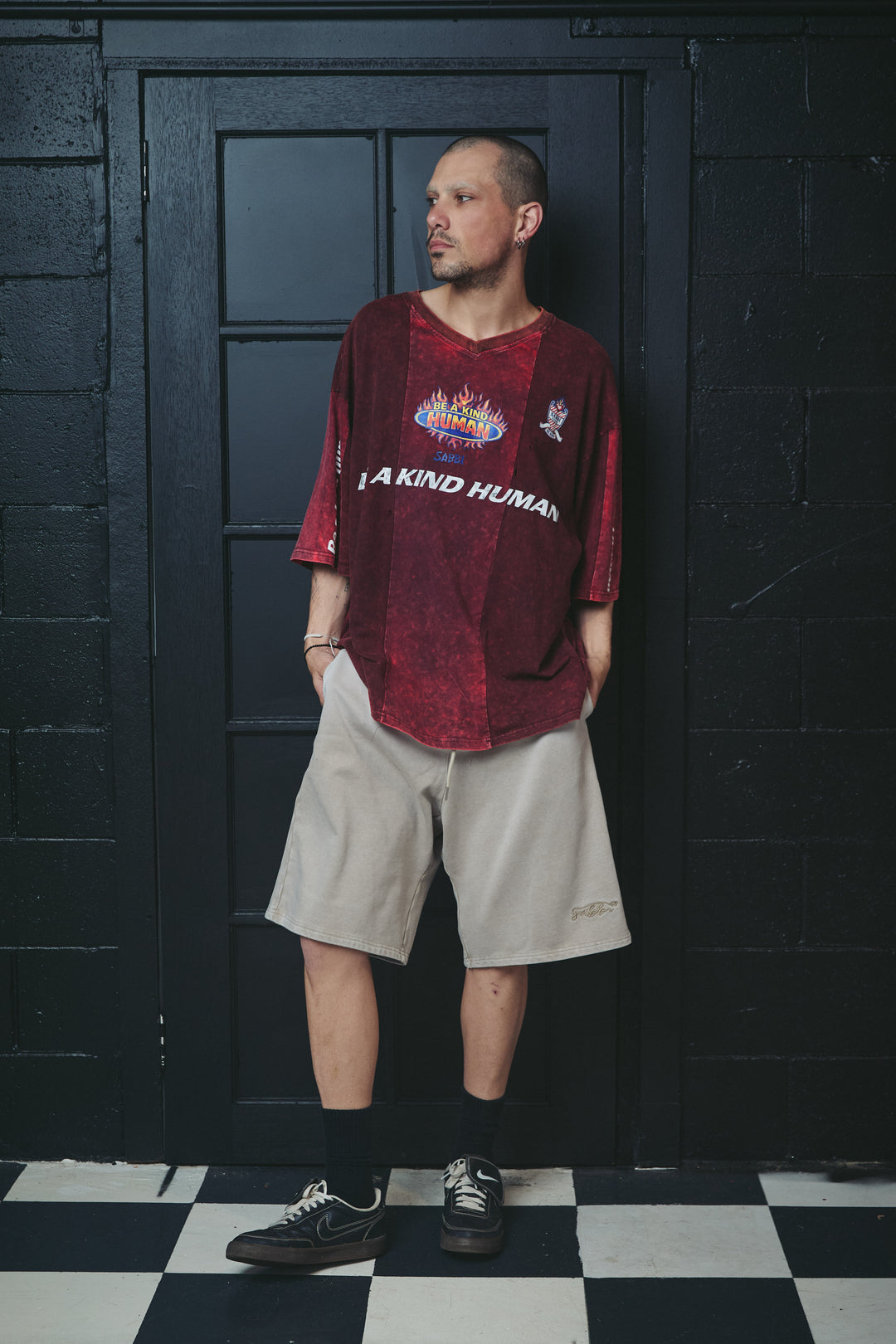 THE VERY OVERSIZED BE A KIND HUMAN TEE