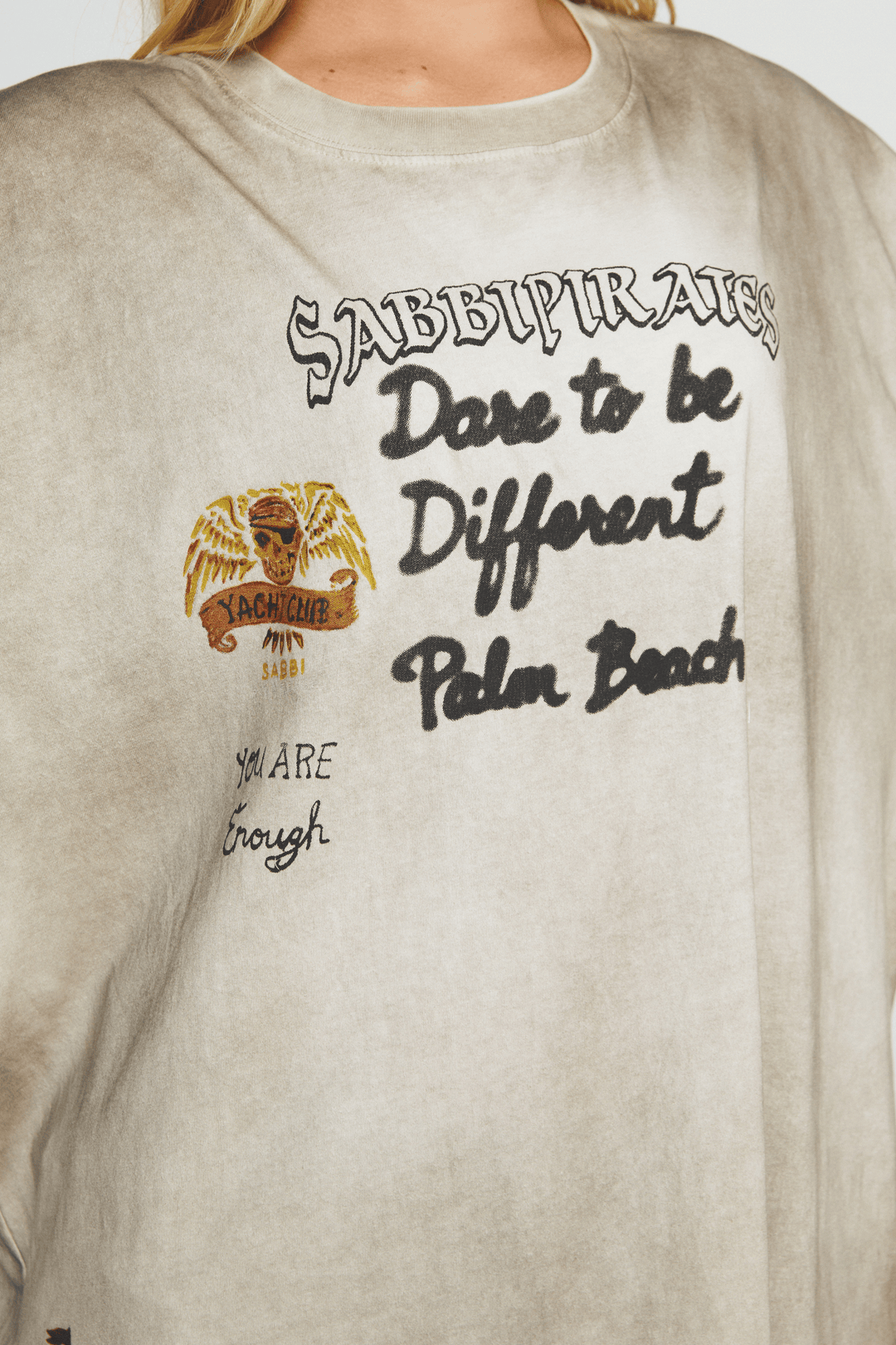 THE VERY OVERSIZED DARE TEE