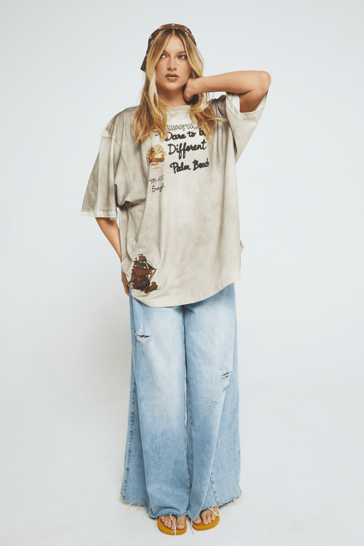 THE VERY OVERSIZED DARE TEE