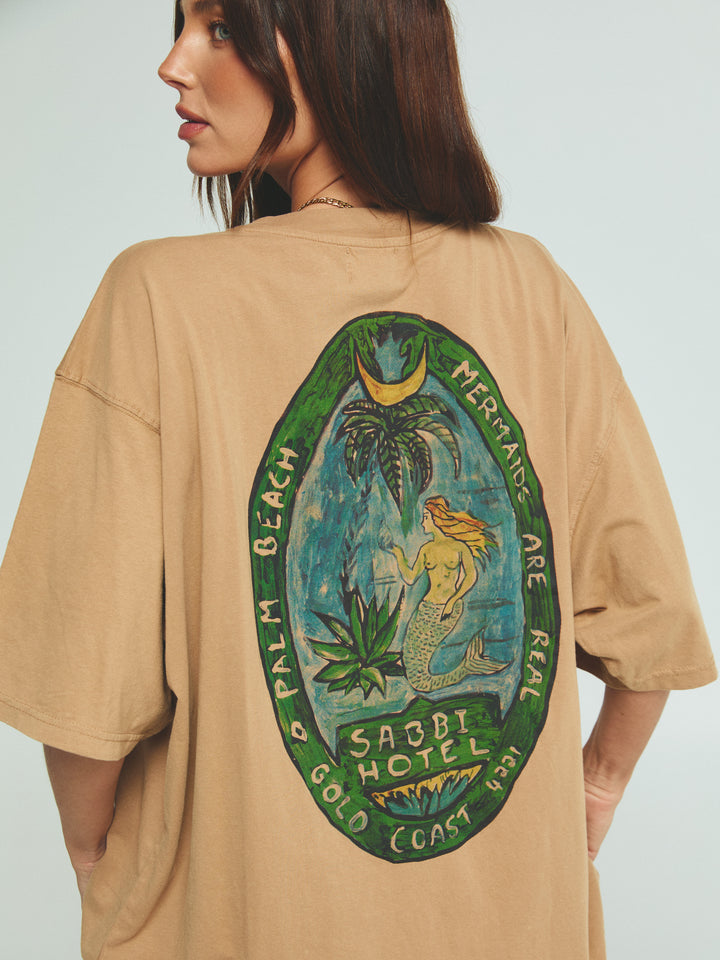 THE VERY OVERSIZED MERMAID TEE - LATTE