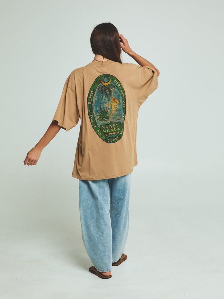 THE VERY OVERSIZED MERMAID TEE - LATTE