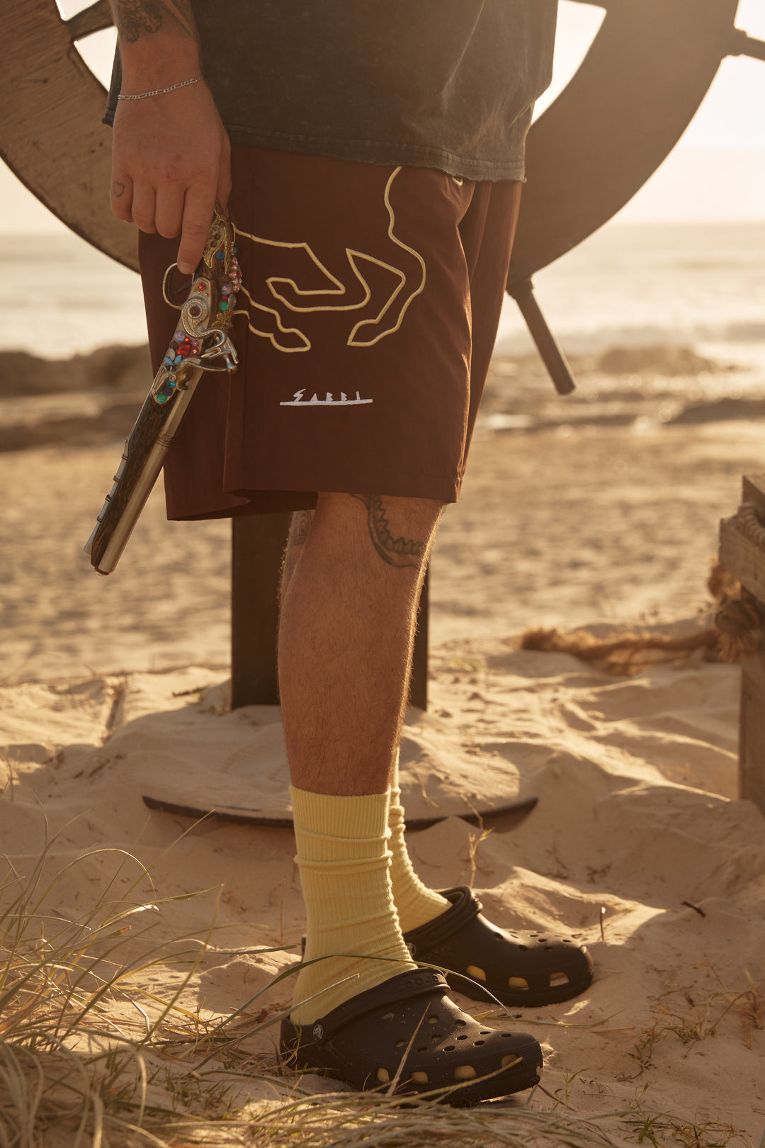 THE BARON BOARDIES - BROWN