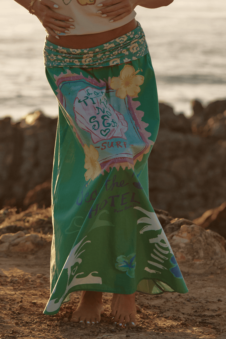 THE SEAS THE DAY MAXI SKIRT - GREEN