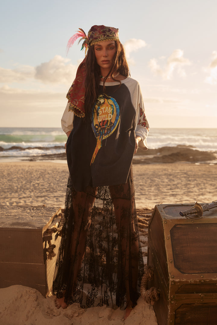 THE STAY WILD RAGLAN TEE - BLACK