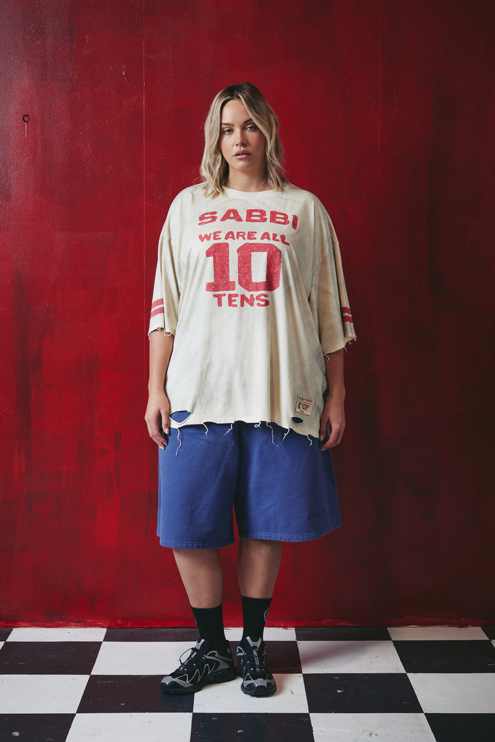 THE VERY OVERSIZED DISTRESSED TEN TEE - OFF WHITE