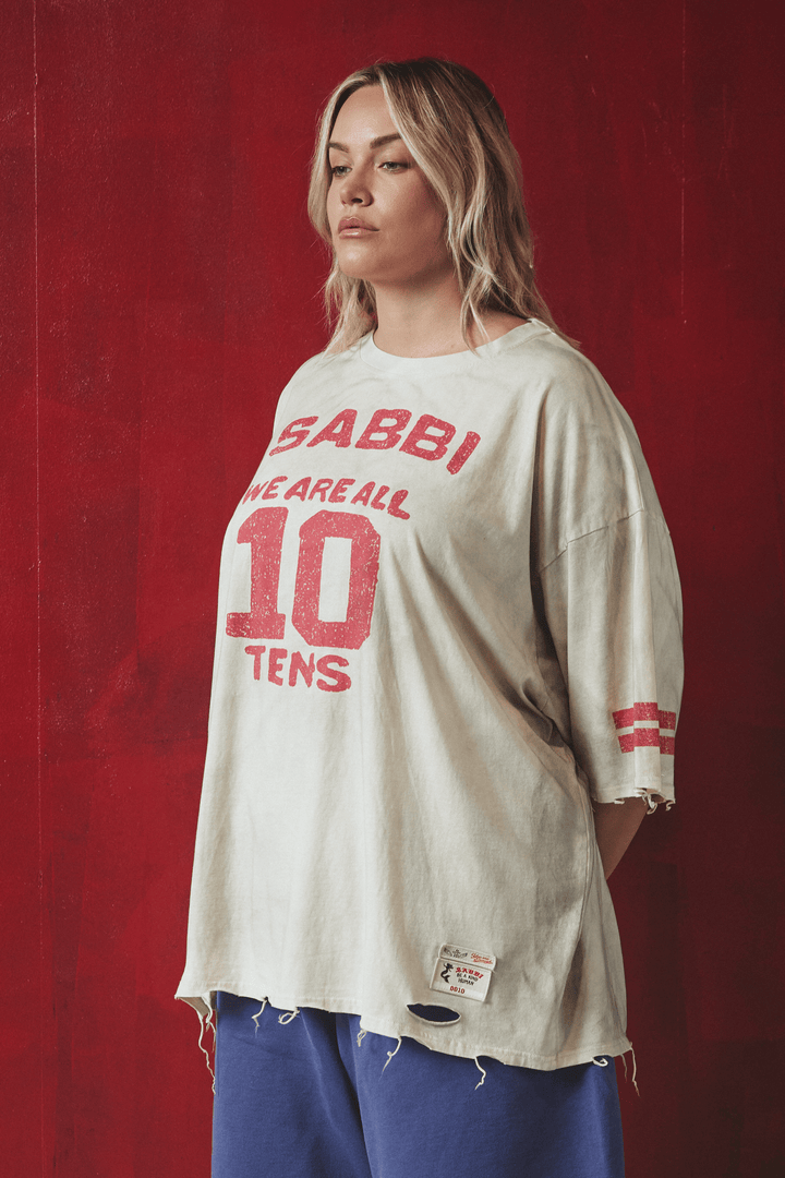 THE VERY OVERSIZED DISTRESSED TEN TEE - OFF WHITE