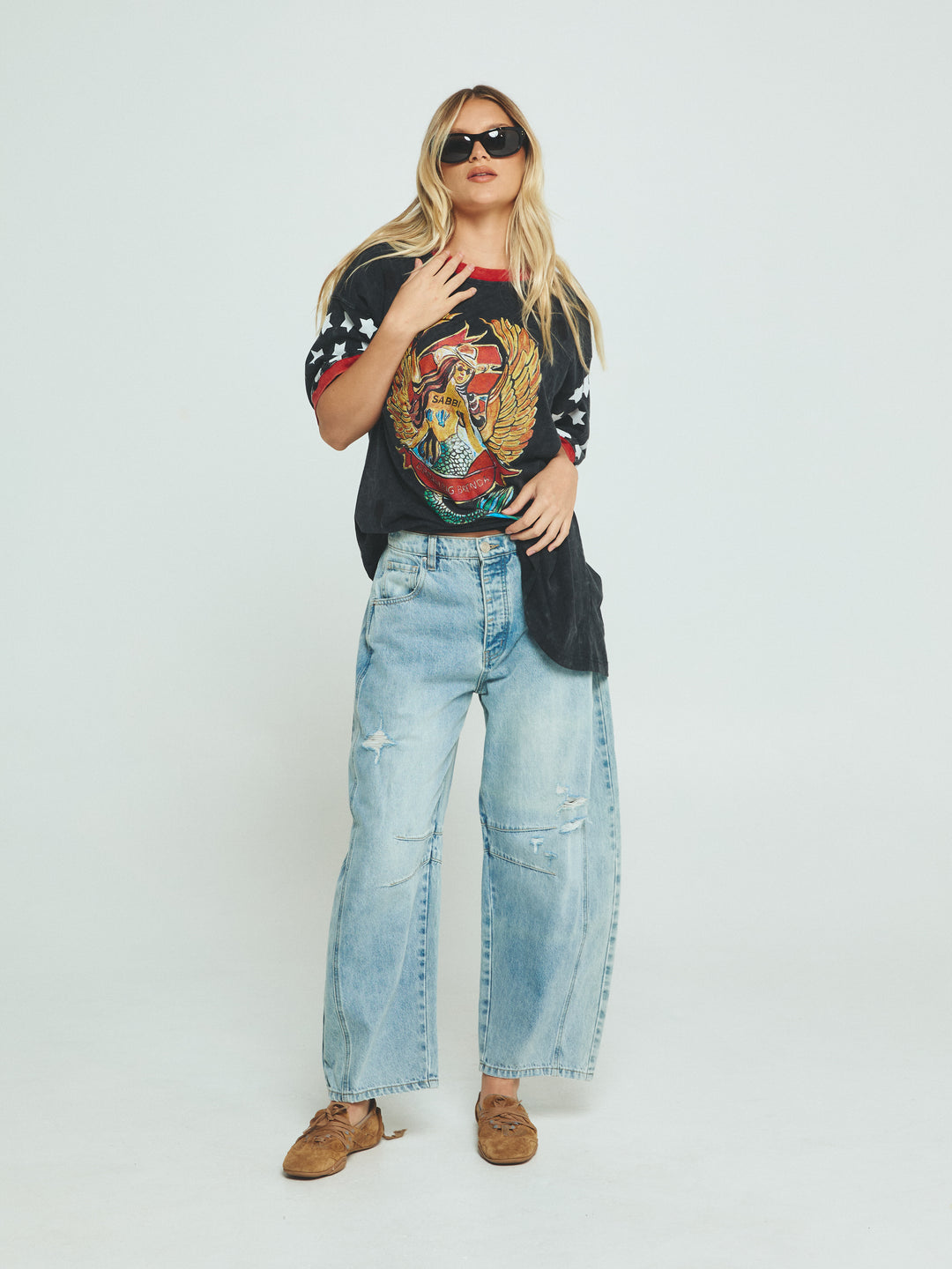 THE VERY OVERSIZED VINTAGE DREAM BIG BRENDA TEE- BLACK
