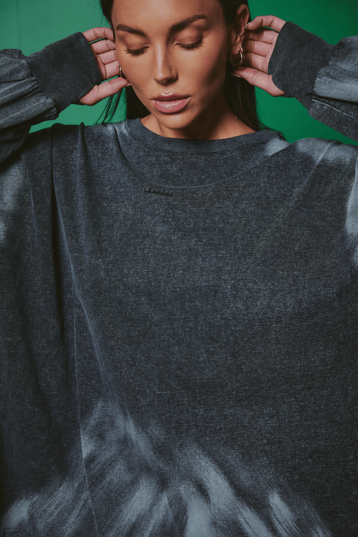 THE BABY GOT BACK LONG SLEEVE TEE - CHARCOAL