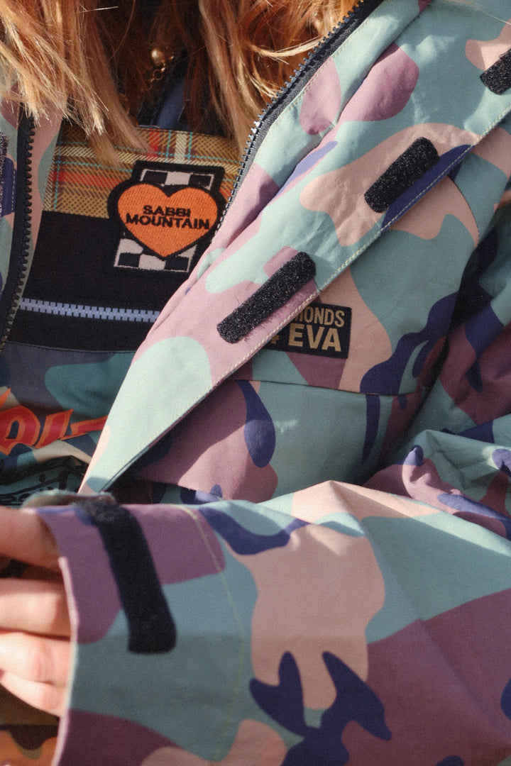 DREAM BIG SNOW JACKET - CAMO